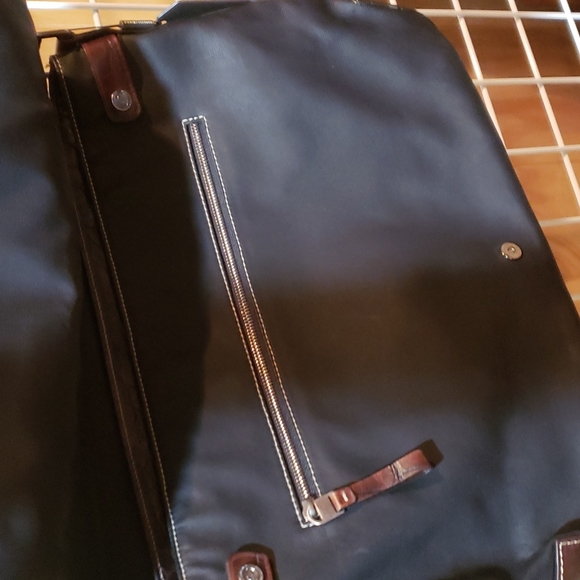 NWT designer crossbody brown leather - Picture 6 of 12